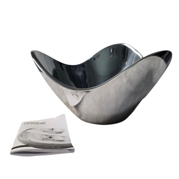 Nambe Wave Serving Bowl, Polished Alloy Metal, Oven Safe, 9‎ Inch - Silver - Picture 1 of 9